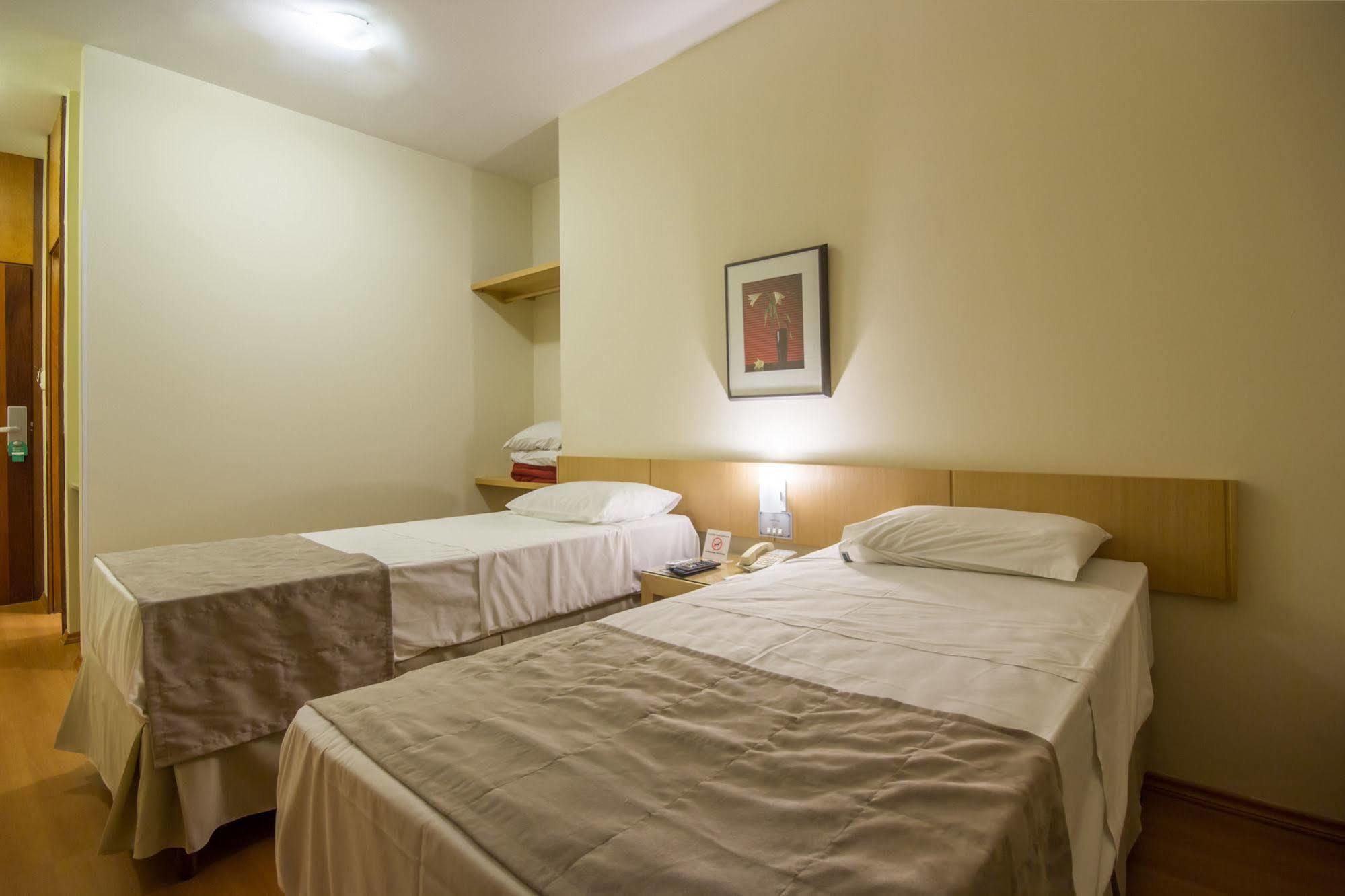 Hotel Crystal Londrina Extérieur photo